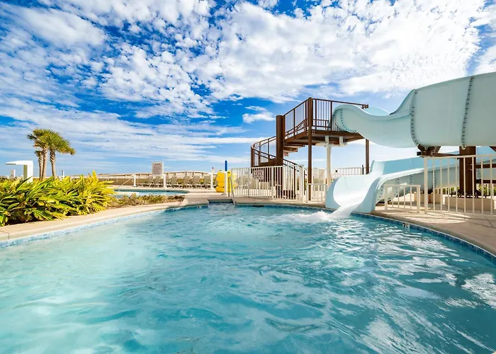 Phoenix Gulf Towers 905 Apartment *