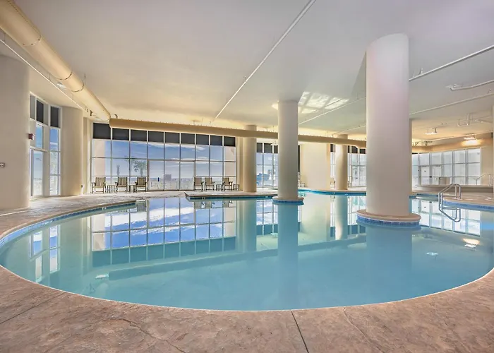 Phoenix Gulf Towers 905 Apartment