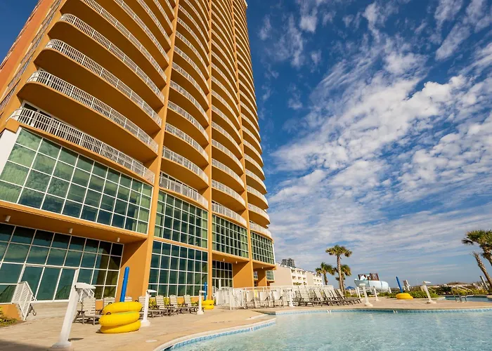 Phoenix Gulf Towers 905 Apartment